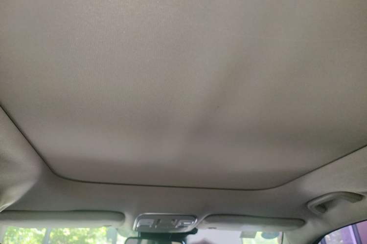 Used Geely Auto Emgrand X7 Sport 2018 1.8TD Automatic Two-Wheel Drive Smart 4G Connected Version Headliner