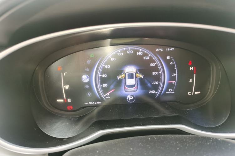 Used Geely Auto Emgrand X7 Sport 2018 1.8TD Automatic Two-Wheel Drive Smart Connect 4G Internet Edition Instrument Cluster