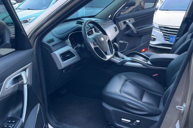 Used Geely Auto Emgrand X7 Sport 2018 1.8TD Automatic Two-Wheel Drive Smart Connect 4G Internet Edition Interior 1