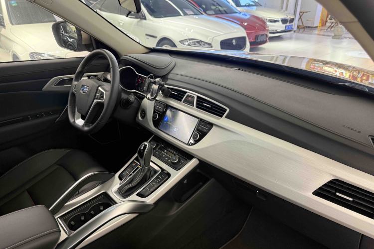 Used Geely Auto Emgrand X7 Sport 2018 1.8TD Automatic Two-Wheel Drive Zhiya Model Interior 10