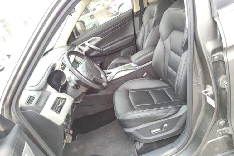 Used Geely Auto Emgrand X7 Sport 2018 1.8TD Automatic Two-Wheel Drive Smart Connect 4G Internet Edition Left Front Seat