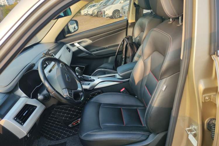 Used Geely Auto Emgrand X7 Sport 2018 1.8TD Automatic Two-Wheel Drive Smart Connect 4G Internet Edition Left Front Seat