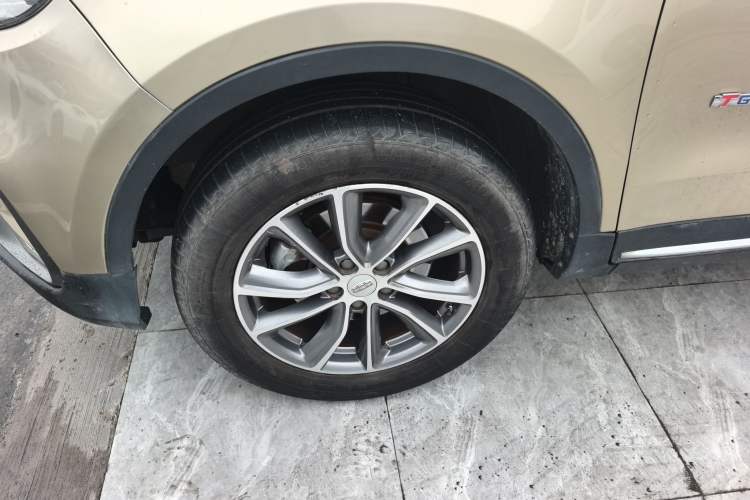 Used Geely Auto Emgrand X7 Sport 2018 1.8TD Automatic Two-Wheel Drive Zhiya Model Left Front Wheel Hub