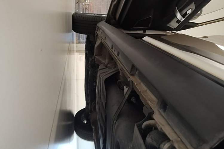 Used Geely Auto Emgrand X7 Sport 2018 1.8TD Automatic Two-Wheel Drive Zhiya Model Left Side Sill