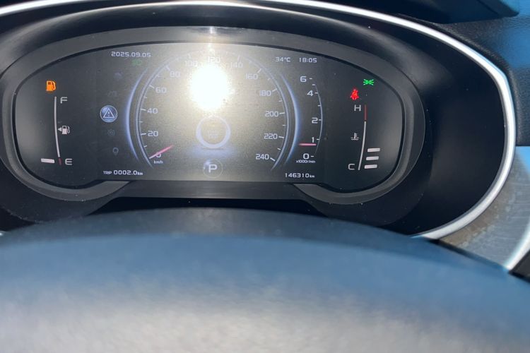 Used Geely Auto Emgrand X7 Sport 2018 1.8TD Automatic Two-Wheel Drive Smart Connect 4G Internet Edition Odometer Close Up
