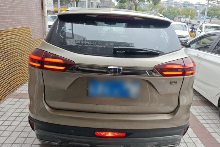 Used Geely Auto Emgrand X7 Sport 2018 1.8TD Automatic Two-Wheel Drive Smart 4G Connected Version Rear