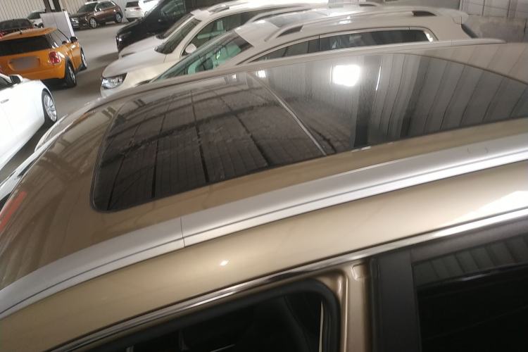 Used Geely Auto Emgrand X7 Sport 2018 1.8TD Automatic Two-Wheel Drive Smart Connect 4G Internet Edition Roof