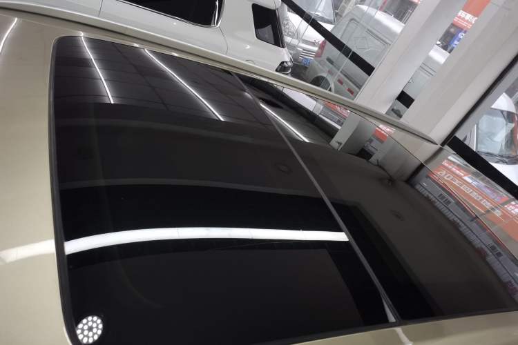 Used Geely Auto Emgrand X7 Sport 2018 1.8TD Automatic All-Wheel-Drive ZhiZun Model with 4G Connectivity Roof