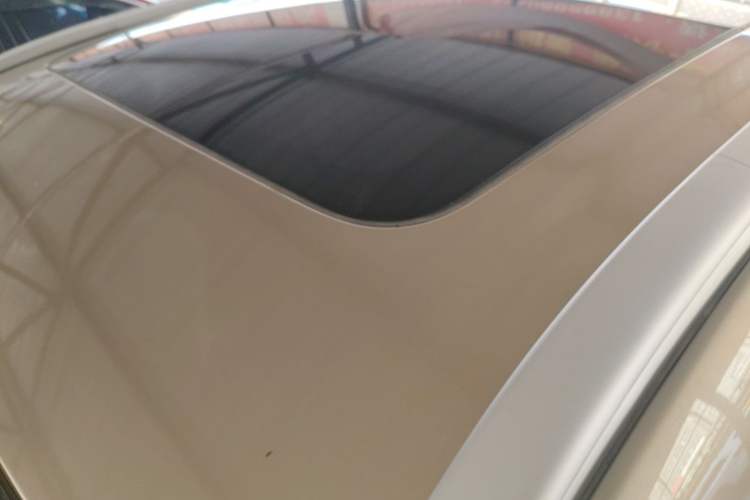 Used Geely Auto Emgrand X7 Sport 2018 1.8TD Automatic Two-Wheel Drive Smart Connect 4G Internet Edition Roof