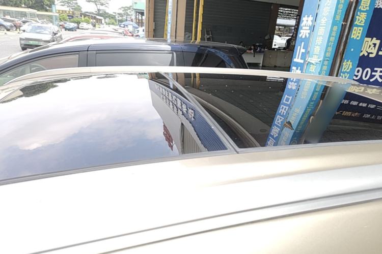 Used Geely Auto Emgrand X7 Sport 2018 1.8TD Automatic Two-Wheel Drive Smart Connect 4G Internet Edition Roof