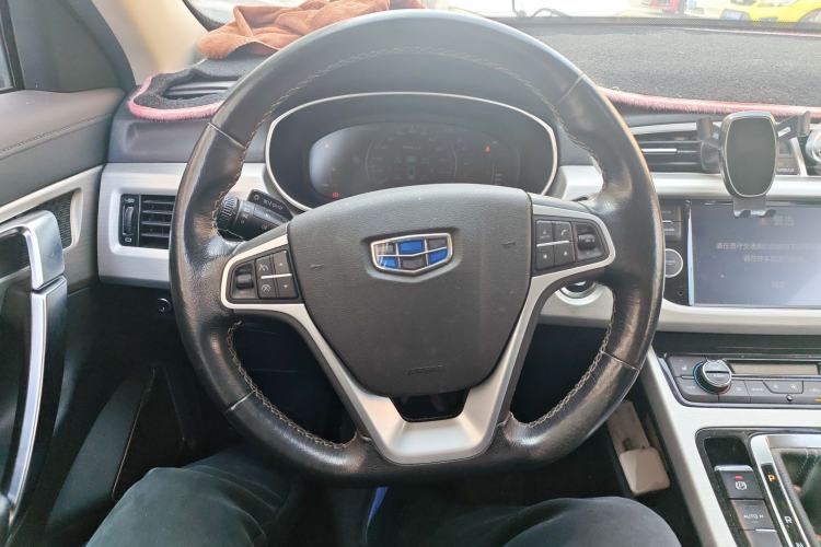 Used Geely Auto Emgrand X7 Sport 2018 1.8TD Automatic Two-Wheel Drive Smart Connect 4G Internet Edition Steering Wheel