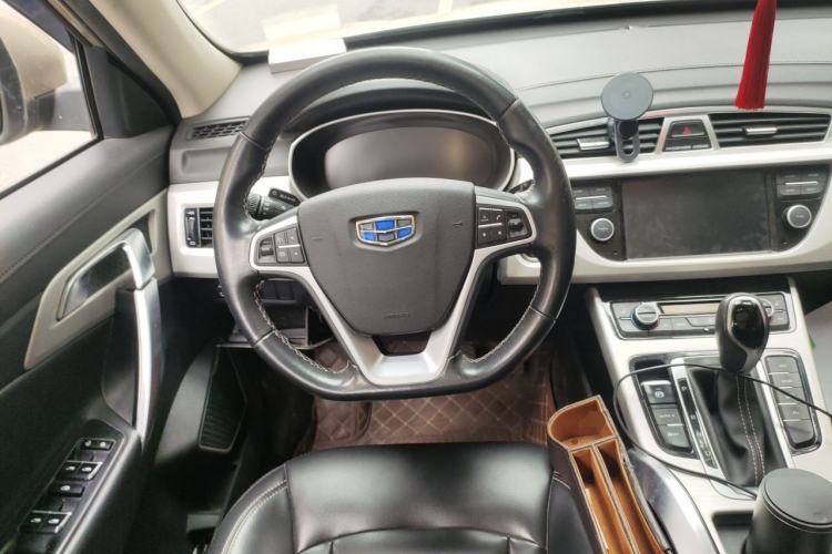 Used Geely Auto Emgrand X7 Sport 2018 1.8TD Automatic Two-Wheel Drive Smart Connect 4G Internet Edition Steering Wheel