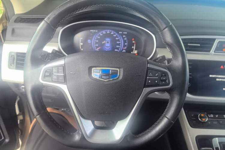 Used Geely Auto Emgrand X7 Sport 2018 1.8TD Automatic Two-Wheel Drive Smart 4G Connected Version Steering Wheel