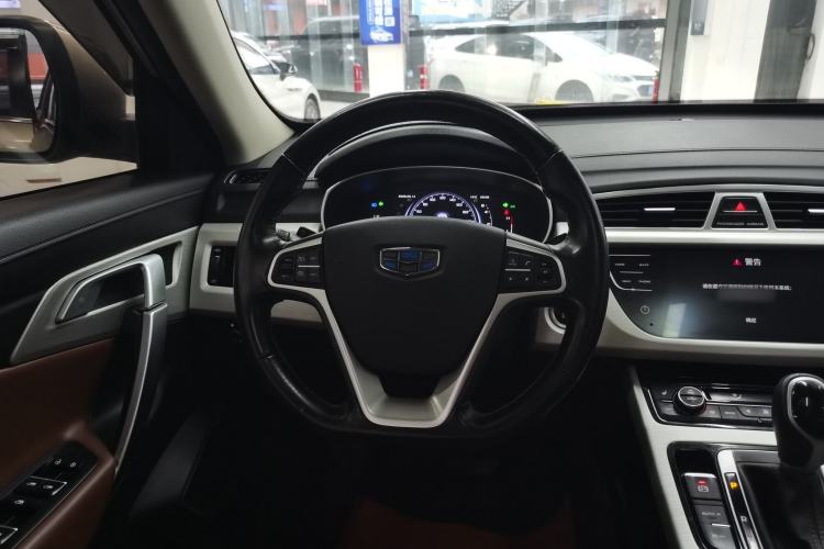Used Geely Auto Emgrand X7 Sport 2018 1.8TD Automatic All-Wheel-Drive ZhiZun Model with 4G Connectivity Steering Wheel