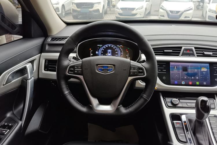Used Geely Auto Emgrand X7 Sport 2018 1.8TD Automatic Two-Wheel Drive Smart 4G Connected Version Steering Wheel