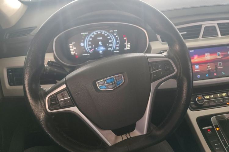 Used Geely Auto Emgrand X7 Sport 2018 1.8TD Automatic Two-Wheel Drive Smart Connect 4G Internet Edition Steering Wheel