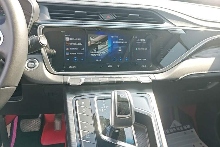 Used Geely Auto Emgrand X7 Sport 2020 1.8TD DCT ZhiZun PRO Audio And AC Panel