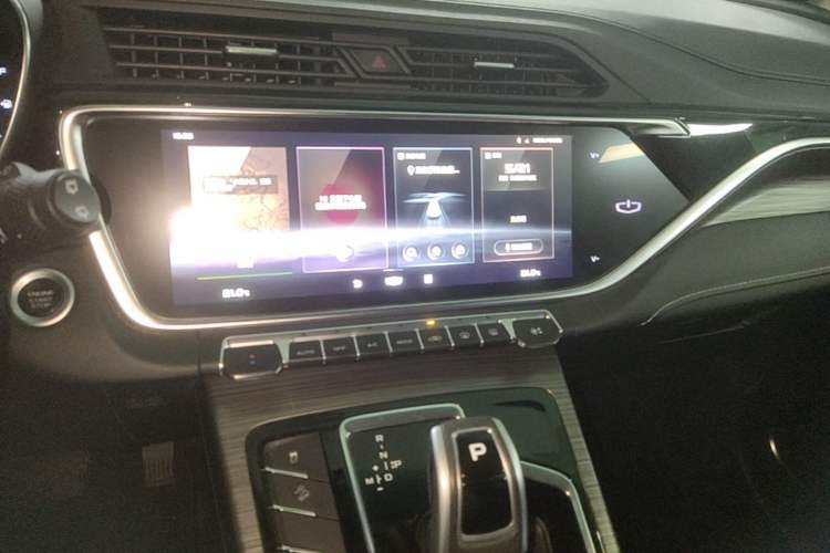 Used Geely Auto Emgrand X7 Sport 2020 1.8TD DCT Smart Connect PRO Audio And AC Panel