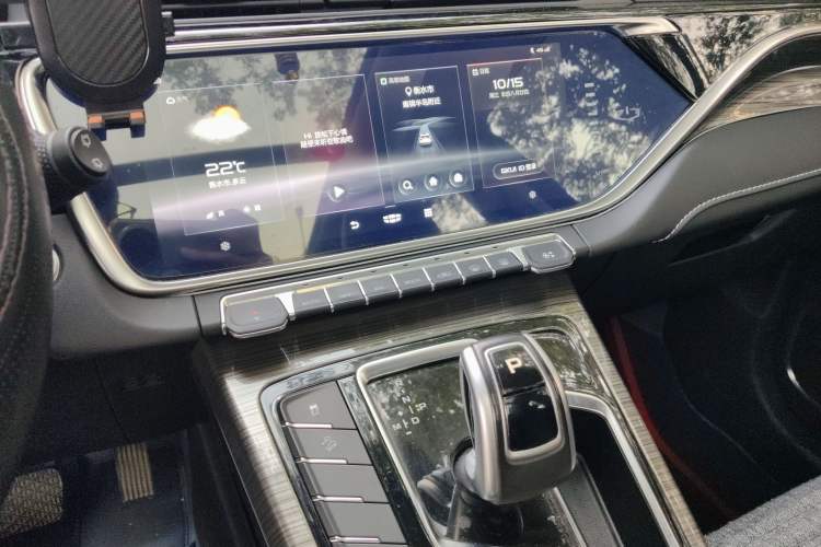 Used Geely Auto Emgrand X7 Sport 2020 1.8TD DCT Smart Connect PRO Audio And AC Panel