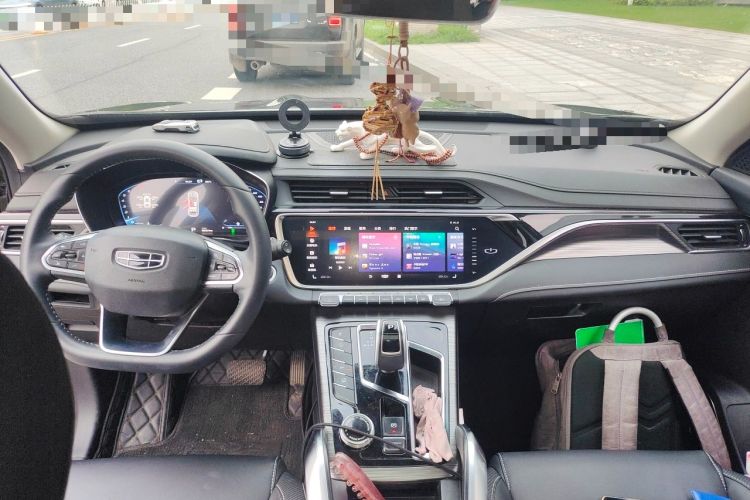Used Geely Auto Emgrand X7 Sport 2020 1.8TD DCT ZhiZun PRO Center Console
