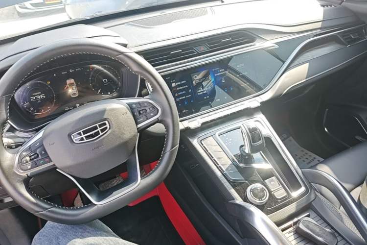 Used Geely Auto Emgrand X7 Sport 2020 1.8TD DCT ZhiZun PRO Center Console