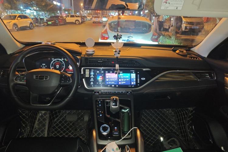 Used Geely Auto Emgrand X7 Sport 2020 1.8TD DCT ZhiZun PRO Center Console