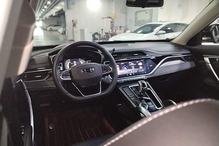 Used Geely Auto Emgrand X7 Sport 2020 1.8TD DCT Smart PRO Center Console