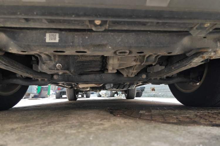 Used Geely Auto Emgrand X7 Sport 2020 1.8TD Manual Two-Wheel Drive Elite Version Chassis Front