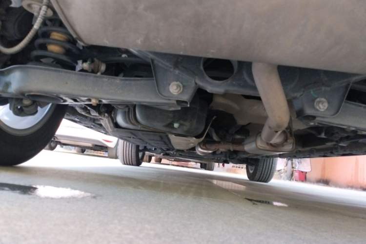 Used Geely Auto Emgrand X7 Sport 2020 1.8TD DCT Two-Wheel Drive Smart Connect 4G-Enabled Version Chassis Rear