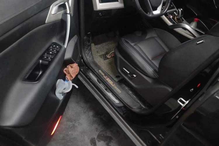 Used Geely Auto Emgrand X7 Sport 2020 1.8TD DCT Two-Wheel Drive Smart Connect 4G-Enabled Version Driver Seat