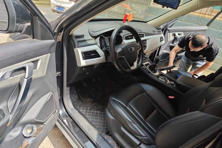Used Geely Auto Emgrand X7 Sport 2020 1.8TD Manual Two-Wheel Drive Elite Version Driver Seat