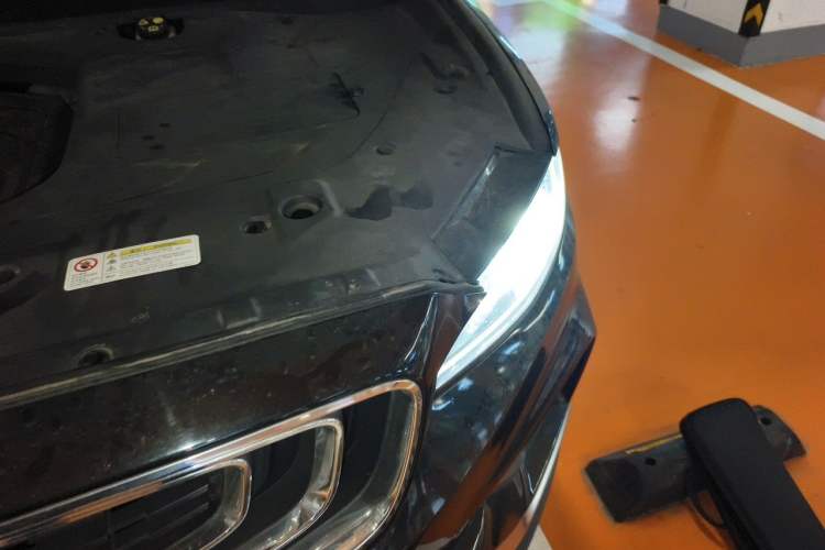 Used Geely Auto Emgrand X7 Sport 2020 1.5TD Automatic Smart Connect PRO Engine Bay Left
