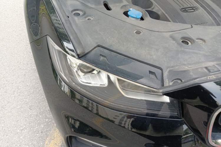 Used Geely Auto Emgrand X7 Sport 2020 1.8TD DCT Smart Connect PRO Engine Bay Right