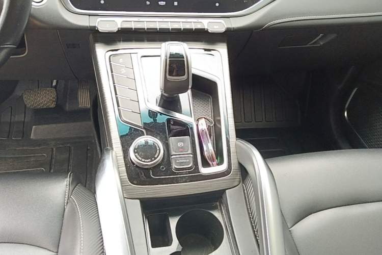 Used Geely Auto Emgrand X7 Sport 2020 1.8TD DCT Smart Connect PRO Gear Lever