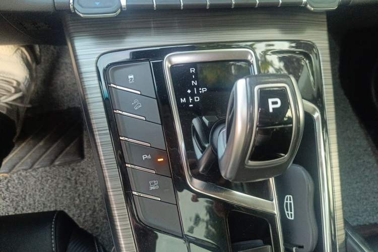 Used Geely Auto Emgrand X7 Sport 2020 1.8TD DCT ZhiZun PRO Gear Lever