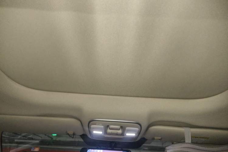 Used Geely Auto Emgrand X7 Sport 2020 1.8TD DCT Two-Wheel Drive Smart Connect 4G-Enabled Version Headliner