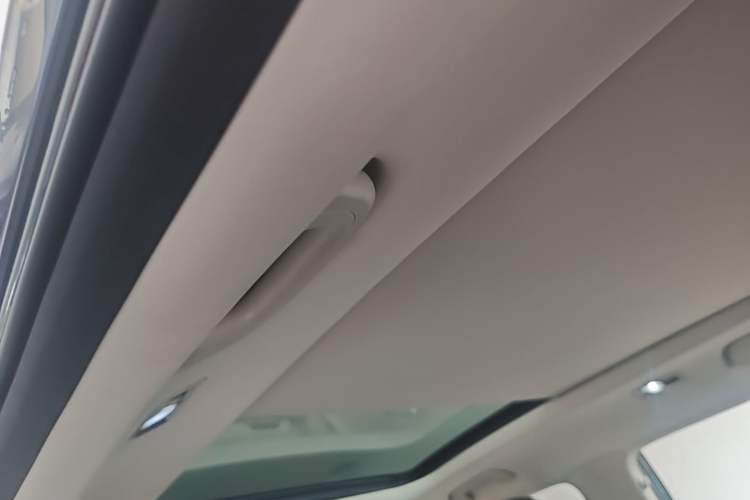 Used Geely Auto Emgrand X7 Sport 2020 1.8TD DCT Smart Connect PRO Headliner