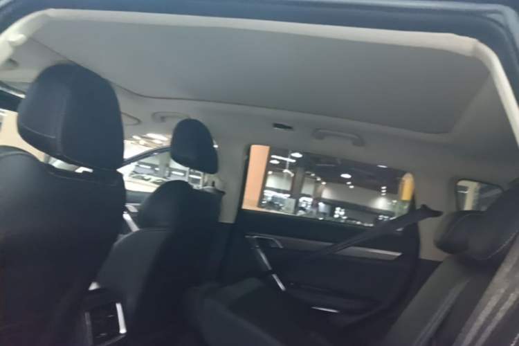 Used Geely Auto Emgrand X7 Sport 2020 1.8TD DCT Smart Connect PRO Headliner