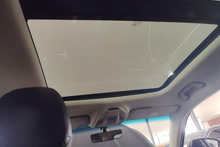 Used Geely Auto Emgrand X7 Sport 2020 1.5TD Automatic Smart Connect PRO Headliner