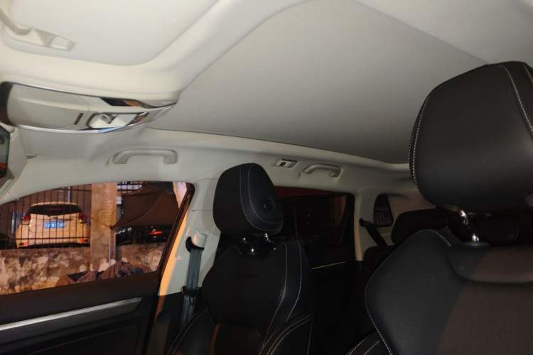 Used Geely Auto Emgrand X7 Sport 2020 1.8TD DCT ZhiZun PRO Headliner