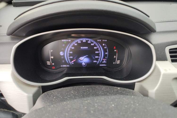 Used Geely Auto Emgrand X7 Sport 2020 1.8TD DCT Two-Wheel Drive Smart Connect 4G-Enabled Version Instrument Cluster