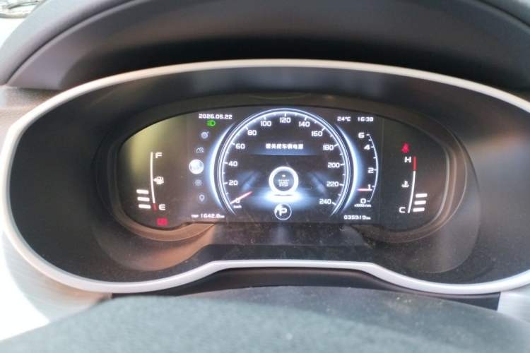 Used Geely Auto Emgrand X7 Sport 2020 1.8TD DCT Two-Wheel Drive Smart Connect 4G-Enabled Version Instrument Cluster