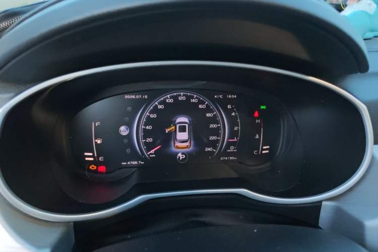 Used Geely Auto Emgrand X7 Sport 2020 1.8TD DCT Two-Wheel Drive Smart Connect 4G-Enabled Version Instrument Cluster