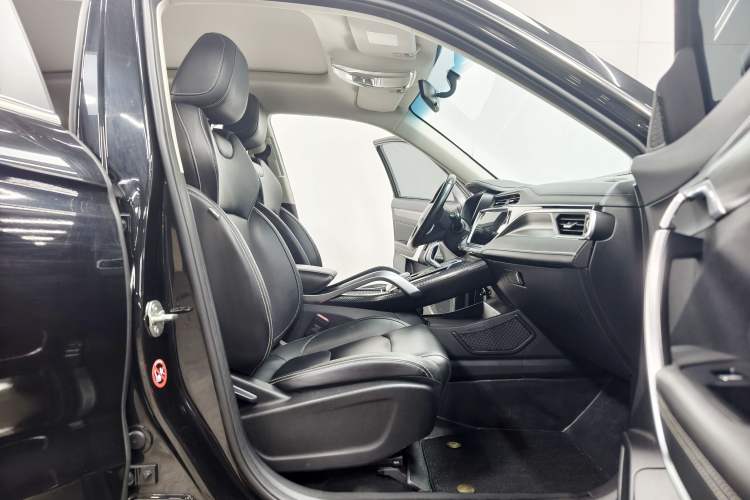Used Geely Auto Emgrand X7 Sport 2020 1.8TD DCT Smart PRO Interior 4