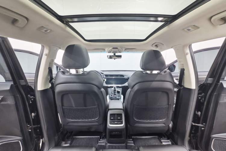 Used Geely Auto Emgrand X7 Sport 2020 1.8TD DCT Smart PRO Interior 8