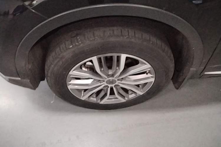 Used Geely Auto Emgrand X7 Sport 2020 1.8TD DCT Smart PRO Left Front Wheel Hub