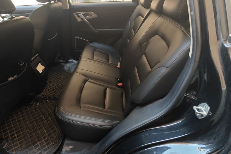 Used Geely Auto Emgrand X7 Sport 2020 1.8TD Manual Two-Wheel Drive Elite Version Left Rear Seat