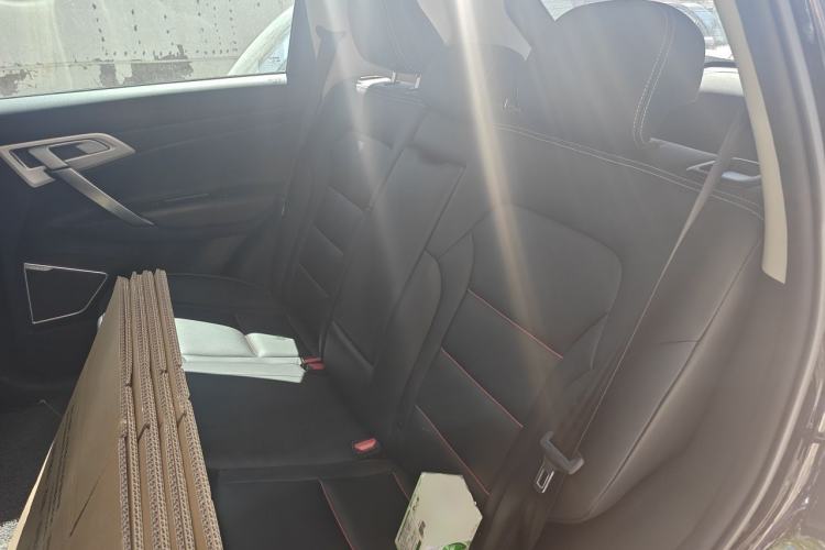 Used Geely Auto Emgrand X7 Sport 2020 1.8TD DCT Two-Wheel Drive Smart Connect 4G-Enabled Version Left Rear Seat