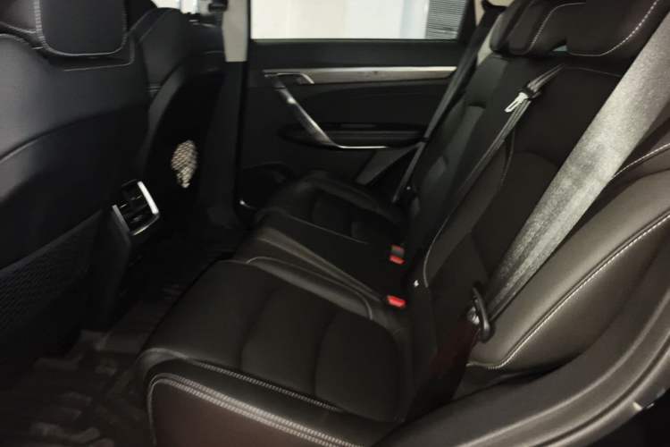 Used Geely Auto Emgrand X7 Sport 2020 1.5TD Automatic Smart Connect PRO Left Rear Seat