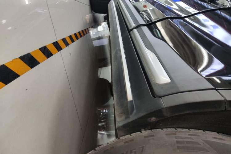 Used Geely Auto Emgrand X7 Sport 2020 1.8TD DCT Smart Connect PRO Left Side Sill